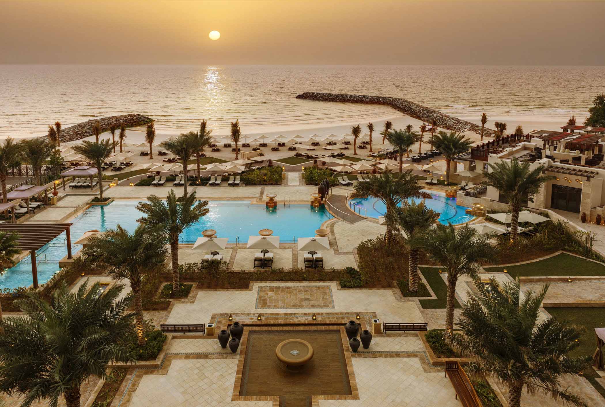 Ajman Saray, a Luxury Collection Resort - Sunset Pool & Beach